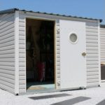 Abri de jardin DACRI GLYCINE – 3,72 m² en PVC, toit simple pente, livré monté