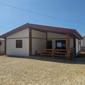 Maison T3 en bois 240 m² – 3 suites, 2 étages, garage – Style rustique